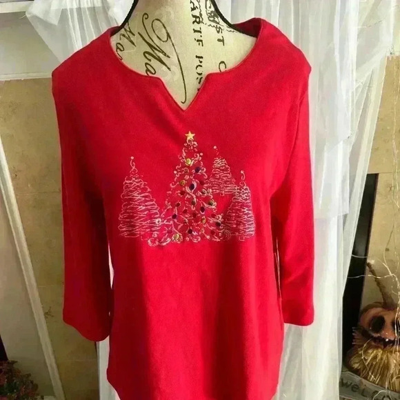 Christmas Tree Women’s Shirt. V- Neck . Red with Shiny Embellishments. NWT. PXL. - Picture 1 of 5